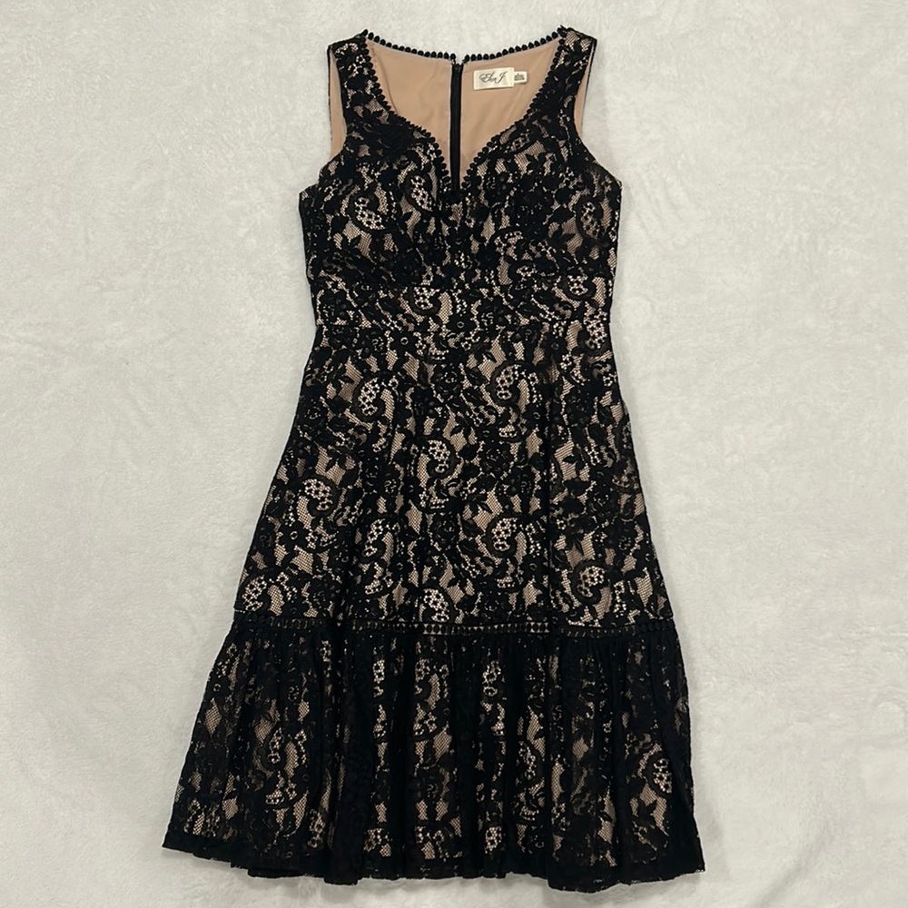 Eliza J Lace Dress Size 4
